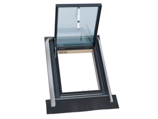 Výlezy –  střešní výlez WKV4 450 x 550 mm