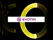 Čirá plexi tyč Plexiglas XT LED