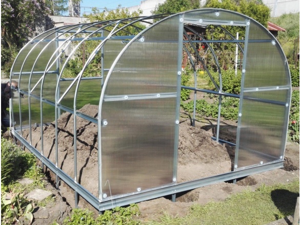 Zahradní skleník z polykarbonátu Gutta Gardentec Classic