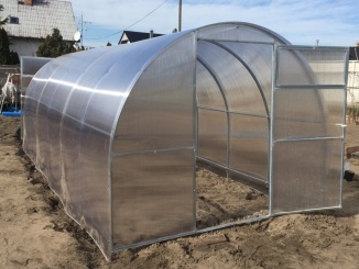 Levné obloukové skleníky –  Archibald 4 x 3 m polykarbonát 4 mm