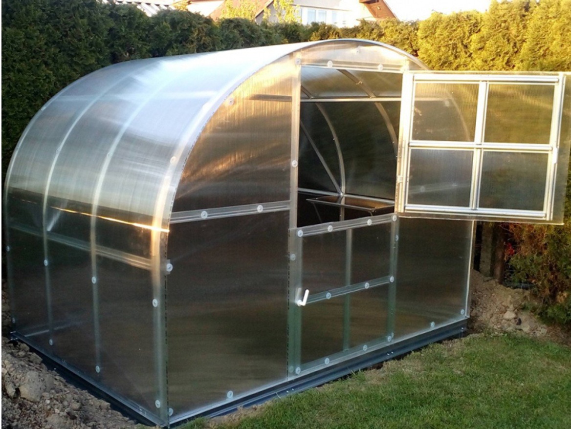 Zahradní skleník z polykarbonátu Gutta Gardentec Classic