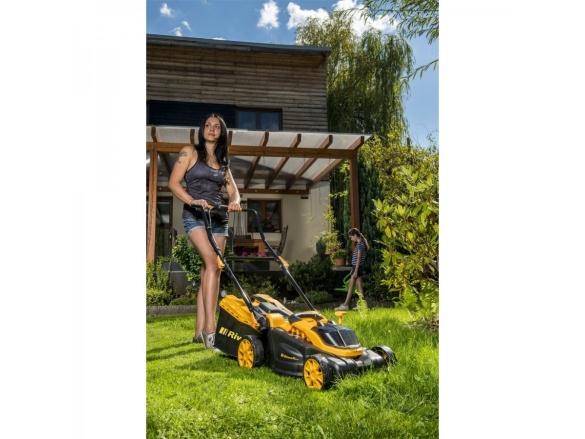 Akumulátorová travní sekačka 20 V (bez baterie a nabíječky) Riwall PRO RALM 3820