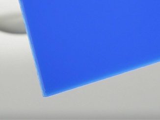 Základní –  Plexiglas XT Color Plexisklo extrudované farebné Plexiglas XT Hrúbka: 3, Farba: modrá, Kód farby: 5N870, Šírka: 1520, Dĺžka: 2050, Hmotnosť: 11.2, Priepustnosť svetla : 5%, Priepustnosť svetla translucentný (pries