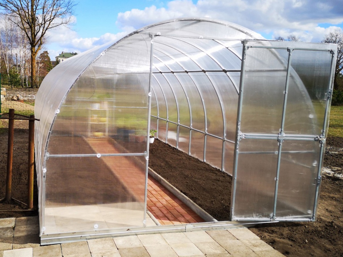 Zahradní skleník z polykarbonátu Gutta Gardentec Classic T
