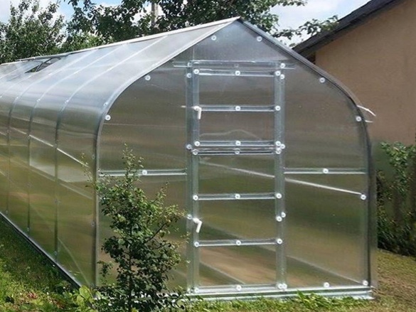 Zahradní skleník z polykarbonátu Gutta Gardentec Standard