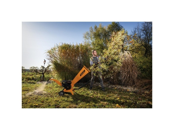 Drtič větví s benzinovým motorem 212 ccm Riwall PRO RPS 7058