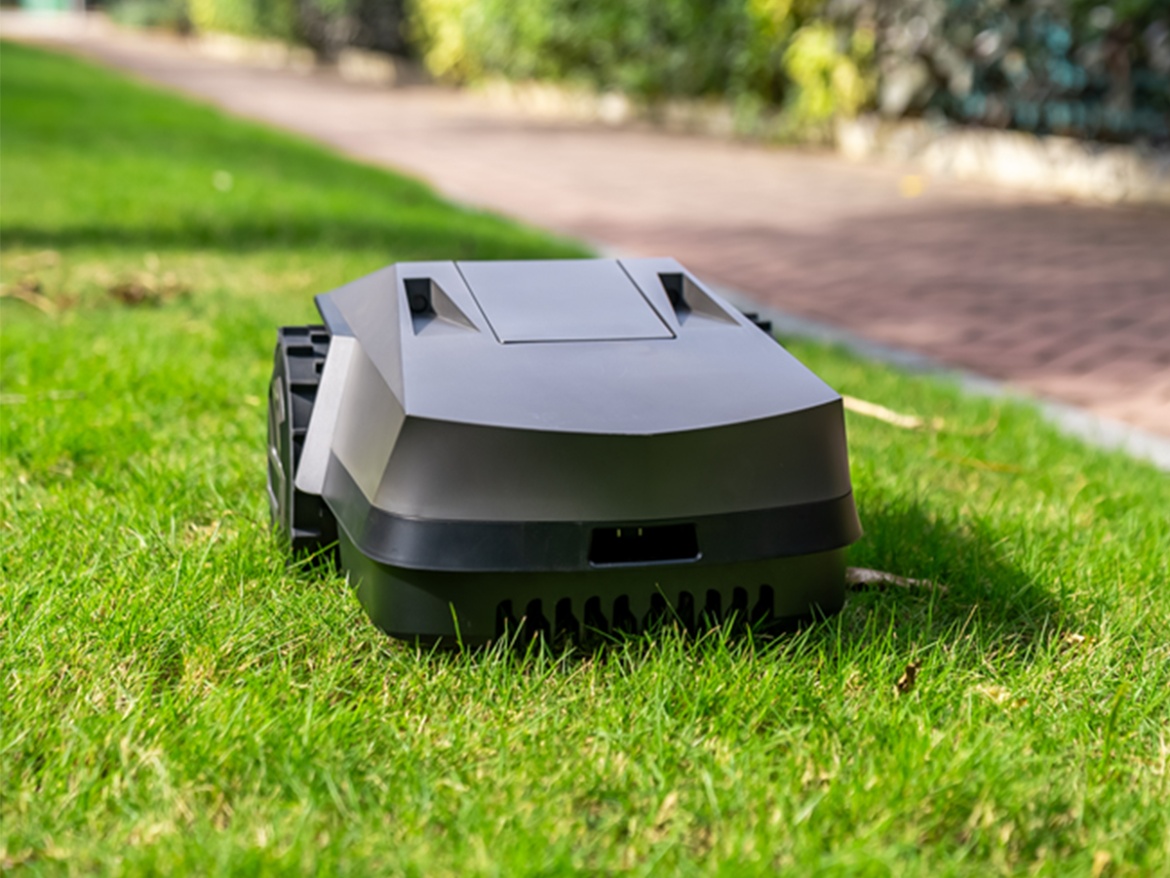 Chytrá robotická sekačka Mr.Grass InverX AI25