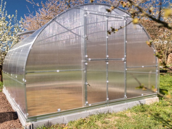 Zahradní skleník z polykarbonátu Gutta Gardentec Classic T